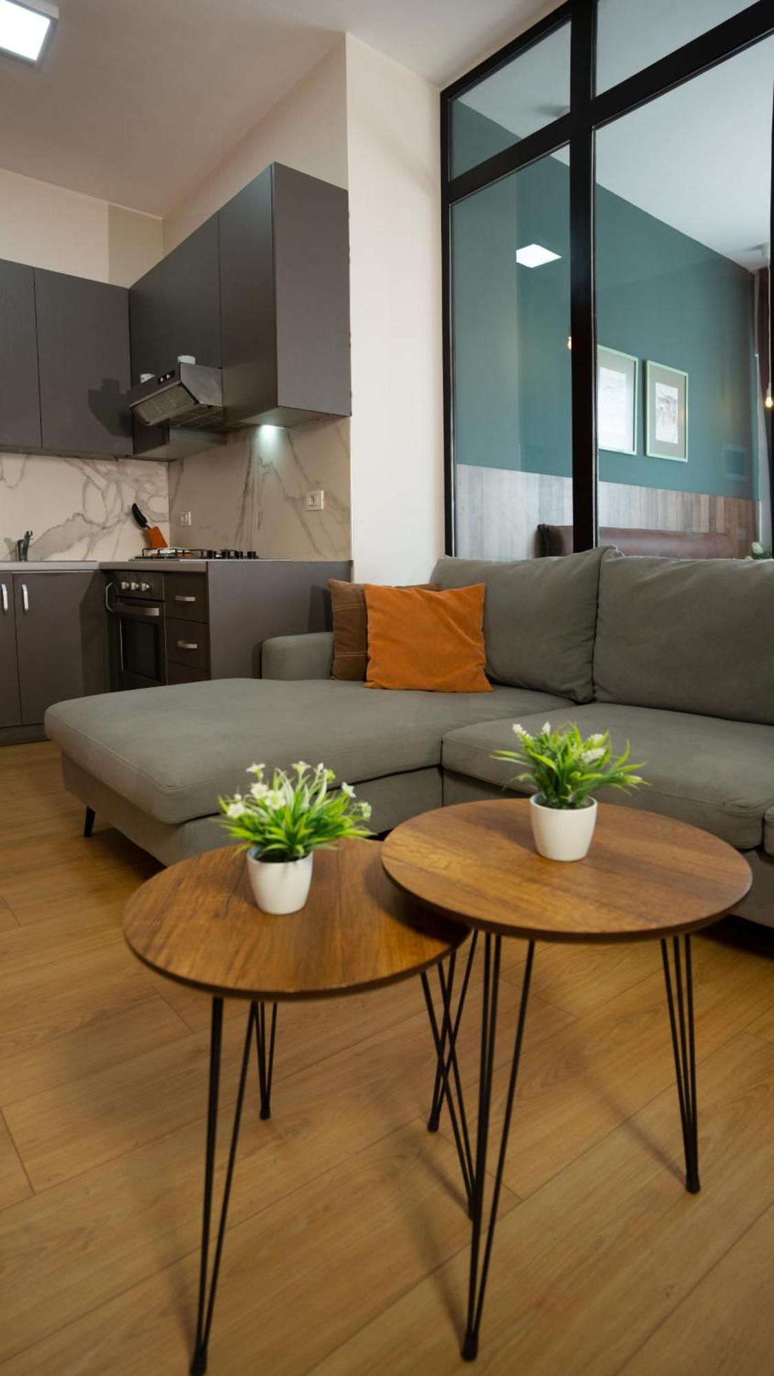 Kristal Center, Studio,near Artificial * Tirana