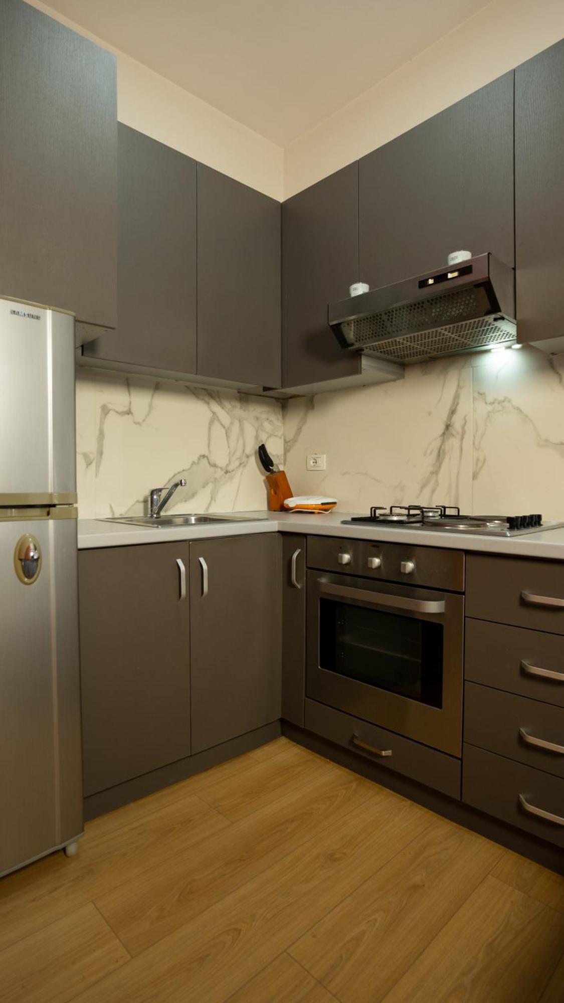 Kristal Center, Studio,near Artificial *
